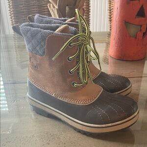 Sorel Kids' Tan and Black Lace-Up Boots